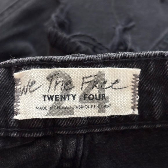 We The Free Black Distressed Denim Mini Skirt‎ - Picture 7 of 10